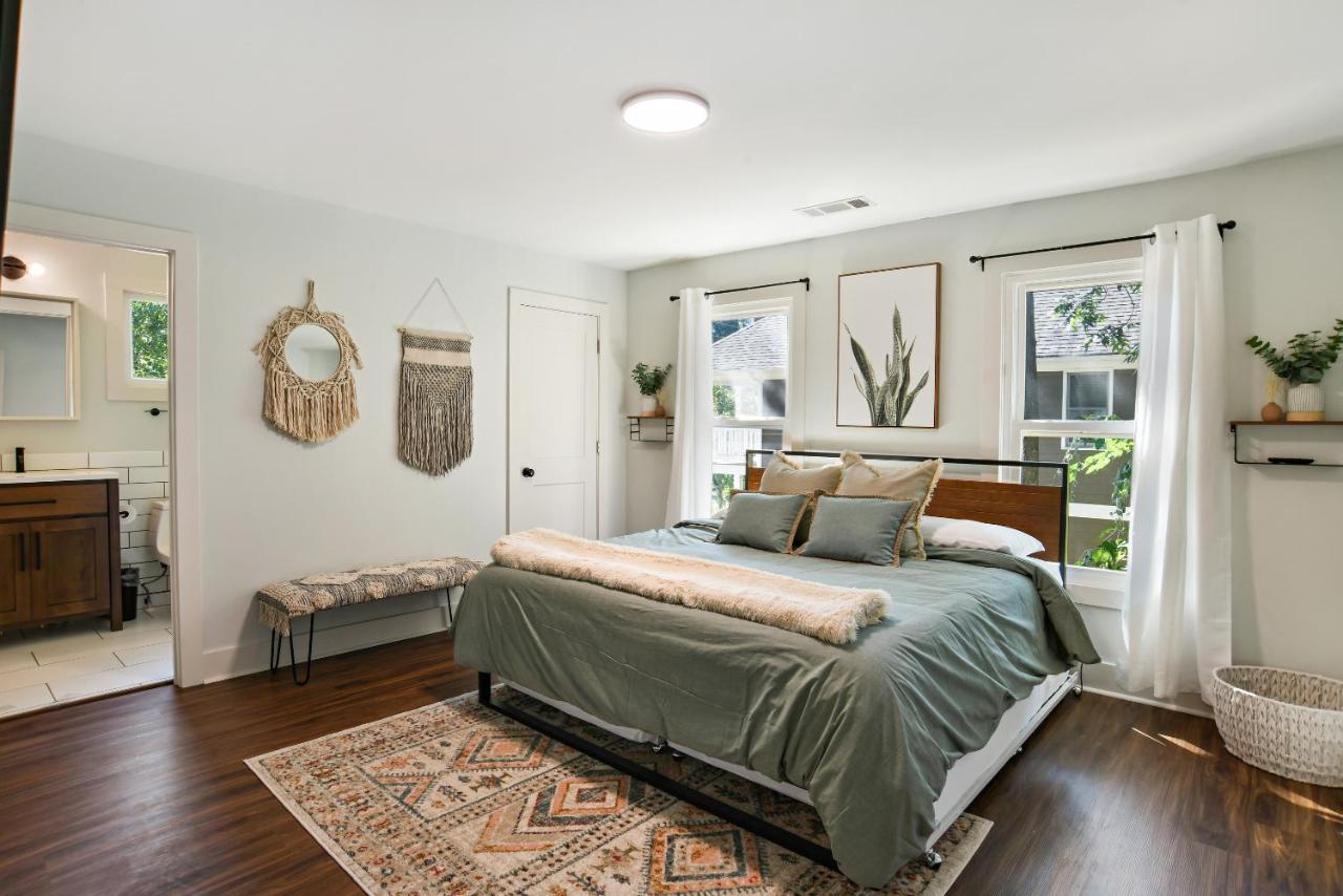 Sun Lit Modern Home With Good Vibes And Lots Of Coffee - Designedbydom Atlanta Zewnętrze zdjęcie